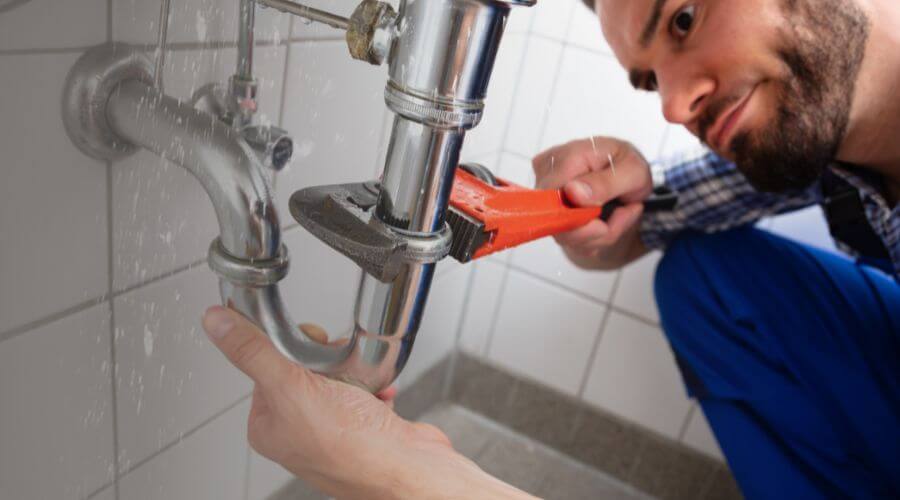 Professional same day plumber services in Edinburgh, IN
